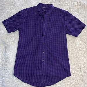 Men’s VanHeusen dress shirt